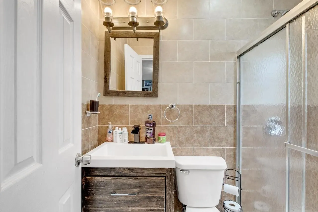 Modern Cozy 3Br Home Just 10 Mins From Jfk! Residence New York Holiday home