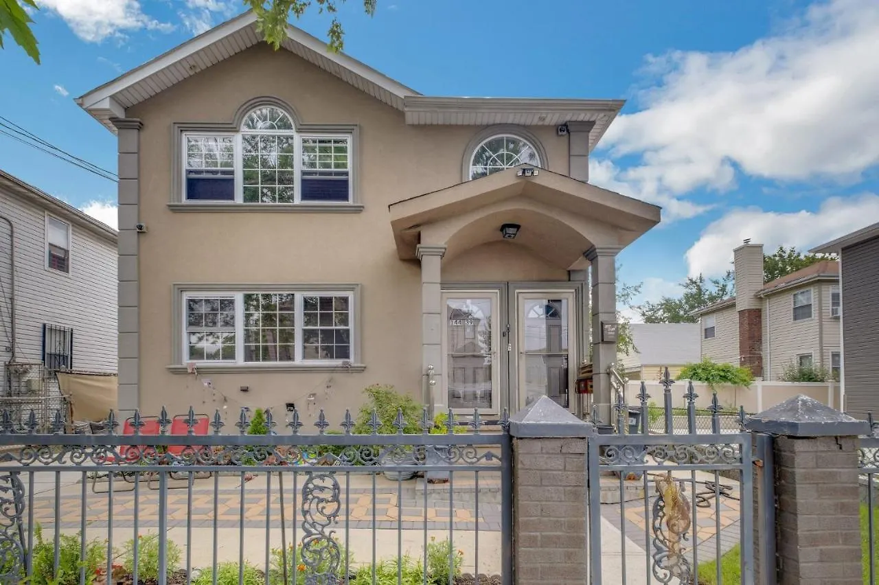 Modern Cozy 3Br Home Just 10 Mins From Jfk! Residenceニューヨーク
